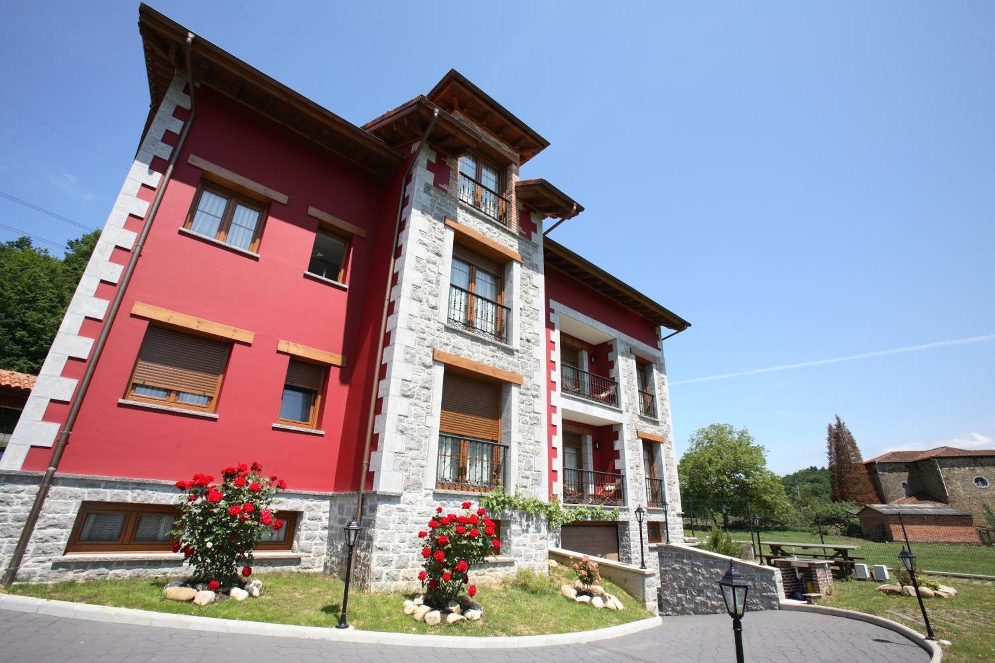 Apartamentos Rurales La Vina Cangas de Onis Exterior photo